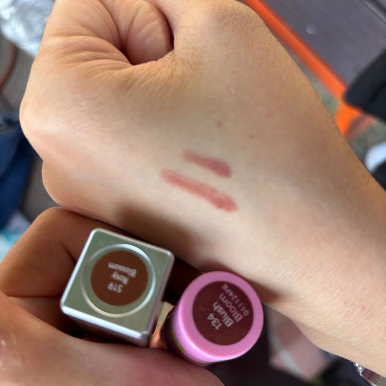 İstediğim Kahverengi Ruj Yerine Farklı Renkler Satıldı