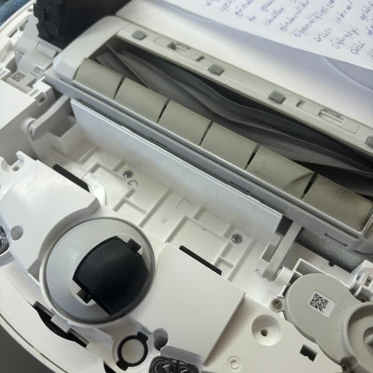 Yetkili Serviste 75 Gün Bekleyiş, Eksik Ve Sorunsuz Dönmeyen Robot Süpürge