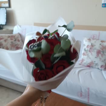 Çiçek Sepeti Gelen Gül Buketi Hayal Kırıklığı Yarattı
