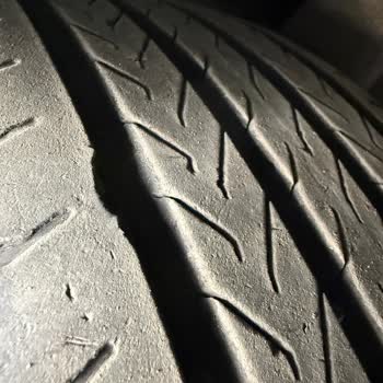 Sıfır Mercedes’in Ön Lastiklerinde Hızlı Aşınma Ve İade Talebi