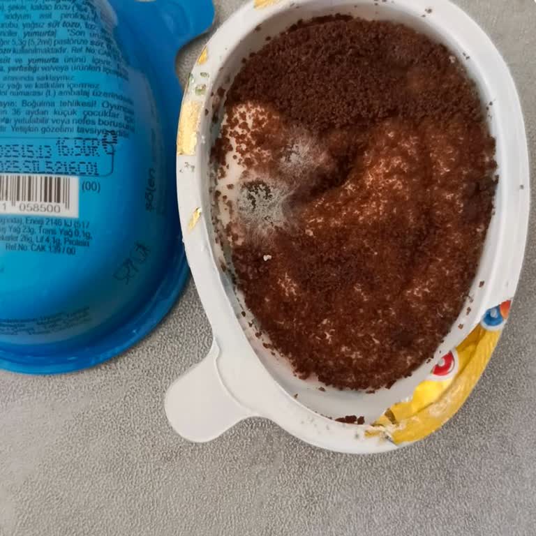 Küflü Sürpriz Yumurta Ve Müşteri Hizmetlerine Ulaşılamaması