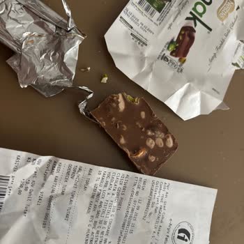 Aldığım Nestle Damak Çikolatalarda Renk Farklılığı Endişesi