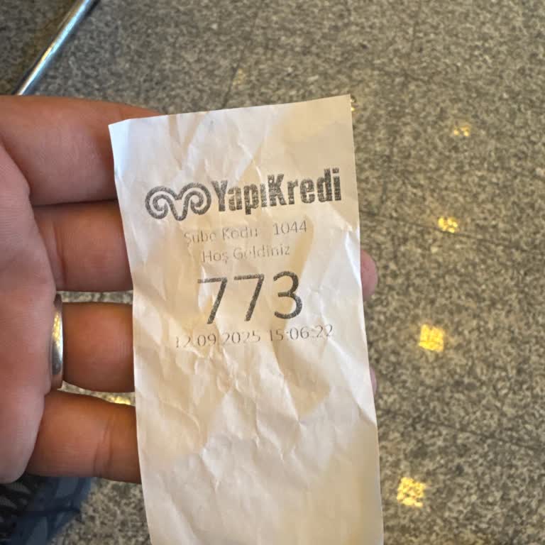 Yapı Kredi Bankası Şube Müdürünün Öncelikli Müşteri Uygulaması Mağduriyete Yol Açıyor