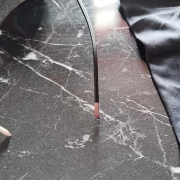 Satın Aldığım Gözlük, Kendi Kılıfı Yüzünden Zarar Gördü Ve Mağaza İlgisiz Kaldı