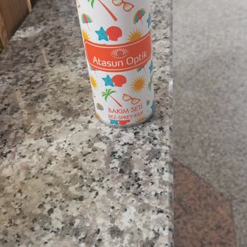 Satın Aldığım Gözlük, Kendi Kılıfı Yüzünden Zarar Gördü Ve Mağaza İlgisiz Kaldı