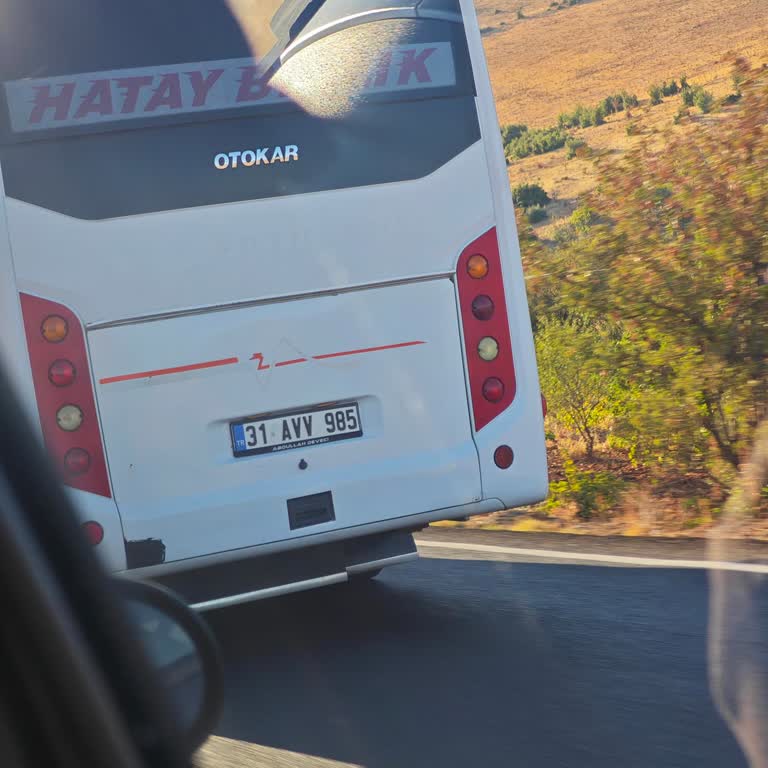 Otobüs Şoförünün Hatalı Sollamaları Can Güvenliğimizi Tehlikeye Attı