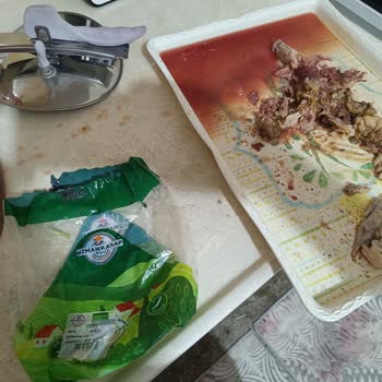 Migros’tan Aldığım Tavuk Temizlenmemiş Ve Kötü Kokuyordu