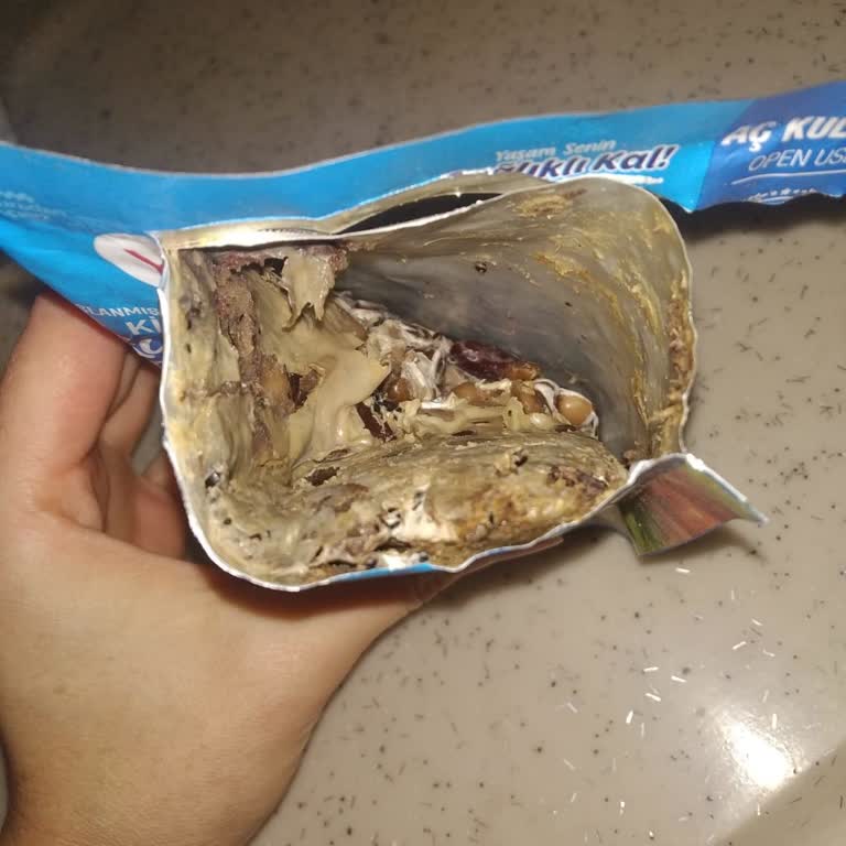 Son Kullanma Tarihi Geçmeyen Üründe Küf Şoku!