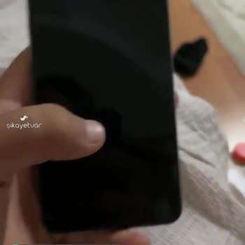 Oppo Reno 6 Telefonum Donuyor