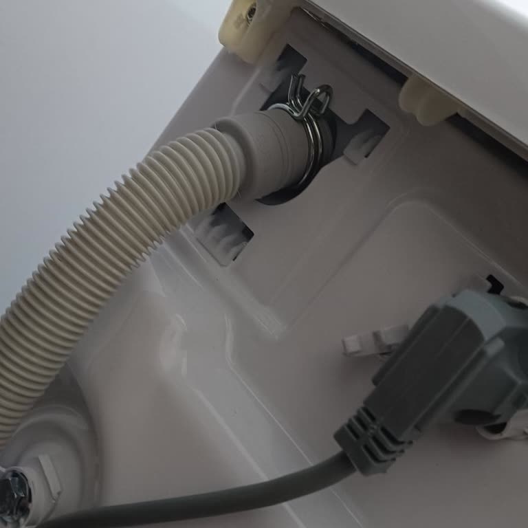 Hasarlı Çamaşır Makinesi Teslimatı Ve İade Sürecinde Mağduriyet