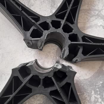 Garantili Sandalyem Kırıldı, Servis Çözüm Sunmuyor!