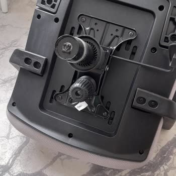 Garantili Sandalyem Kırıldı, Servis Çözüm Sunmuyor!