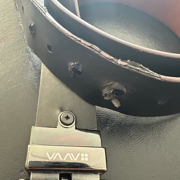 Avva Giyim'en Alınan Kemer Birkaç Kullanımda Kullanılmaz Hale Geldi!