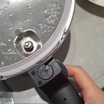 A101 Fissler Düdüklü Tencere Kapağından Vida Düştü