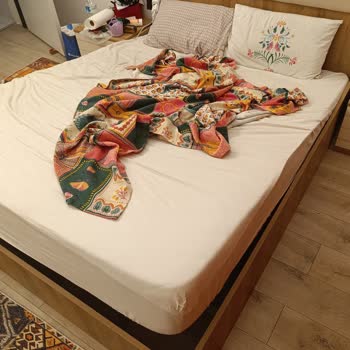 Alvin Yatak Kısa Sürede Kırıldı Servis Çözüm Sunmadı