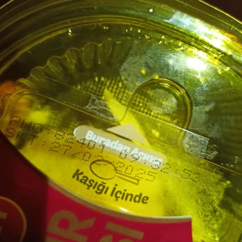 BİM’den Aldığım Peynir Helvası Küflü Çıktı, Para İadesi Talep Ediyorum