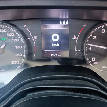 Garanti Kapsamında Gösterge Paneli Çatlağına Çözüm Bekliyorum