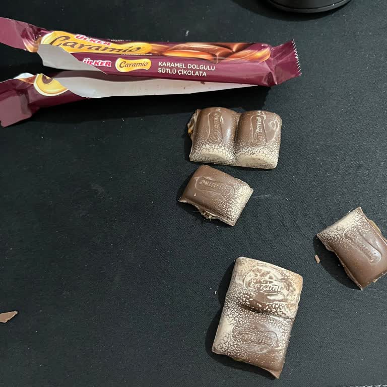 Taze Olması Gereken Çikolatada Küf Ve Renk Değişimi Şoku