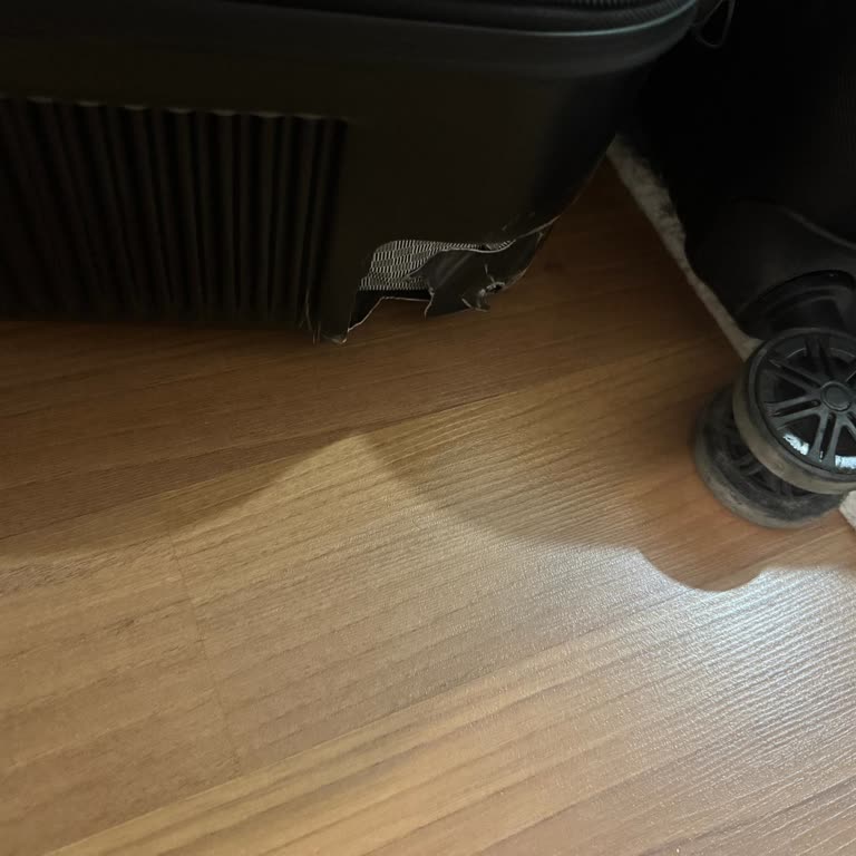 Sunexpress Uçuşunda Bagajımın Tekerleği Kırıldı Çözüm Sunulmadı