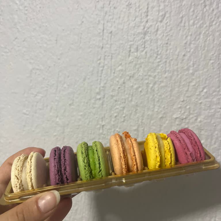 Sağlıksız Ve Küflü Makaron Gönderimi, İlgisiz Müşteri Hizmeti