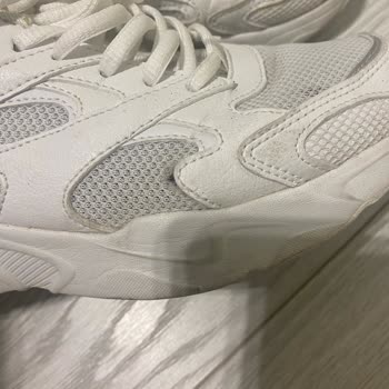 I Face Mesh Tearing on Skechers Memory Foam After Only 3 Months
