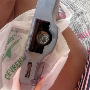 Süpürge Başlığındaki Ani Yırtık Çekim Gücünü Tamamen Düşürdü