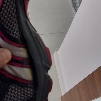 Neredeyse Hiç Kullanılmamış Reebok Ayakkabıda Taban Açılması Ve Destek Talebi
