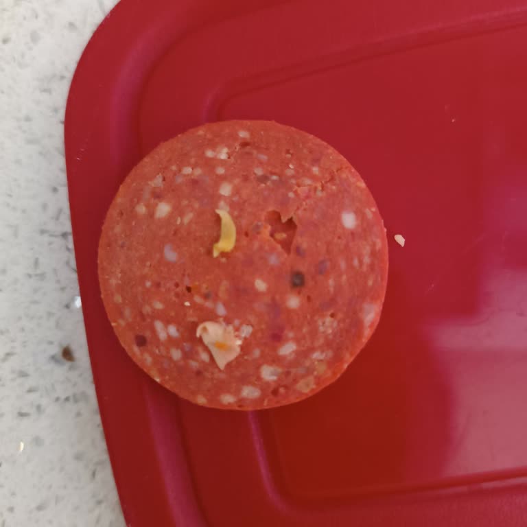 Maret Dilimli Sucukta Hijyen Sorunu Ve Beklenmeyen Yabancı Maddeyle Karşılaştım