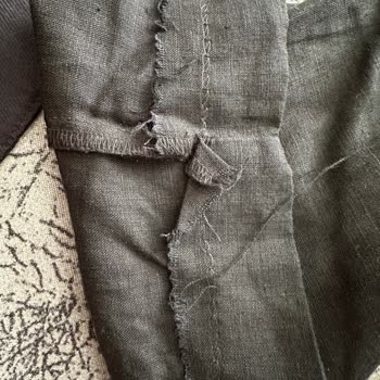 Lufian'dan Aldığım Pantolonlarda Kötü Dikiş Ve Tüylenme Sorunu