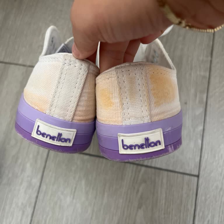 Temizlik Sonrası Ayakkabıda Beklenmedik Renk Değişimi Şoku