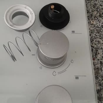 Simfer Ankastre Ocak Düğmesindeki Çatlak Güvenlik Riski Ve Servis Mağduriyeti