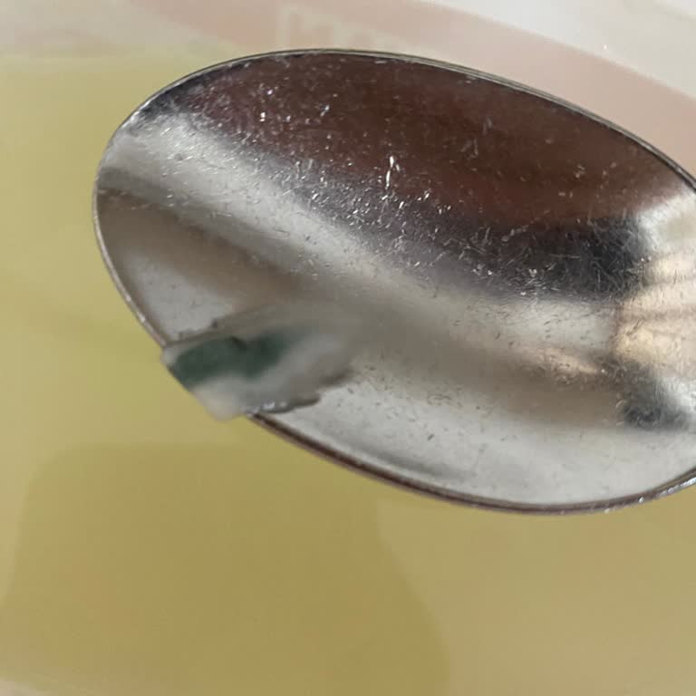 Peynir Karışımından Çıkan Şüpheli Cisim Şoku!