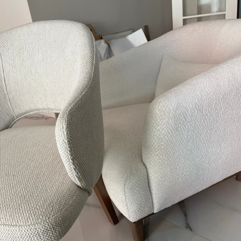 Gardırop İadesinde Haksız Kesinti Ve Yanlış Renkli Sandalyeler Mağduriyet Yarattı