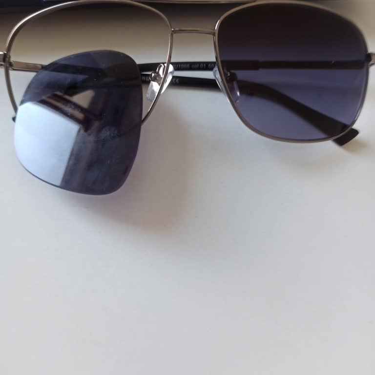 Aldığım Gözlüğün Camı Sürekli Düşüyor, Mağduriyetim Giderilmiyor