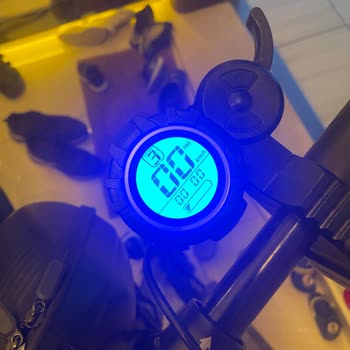 Scooterımın Gaz Pedalı Ve Şarj Göstergesi Sorunları Çözülmedi