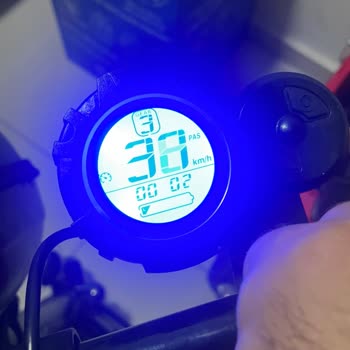 Scooterımın Gaz Pedalı Ve Şarj Göstergesi Sorunları Çözülmedi