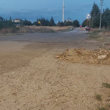 Kahramankazan Belediyesi Fatih Mahallesi'nde Yolların Bakımsızlığı Tehlike Yaratıyor!