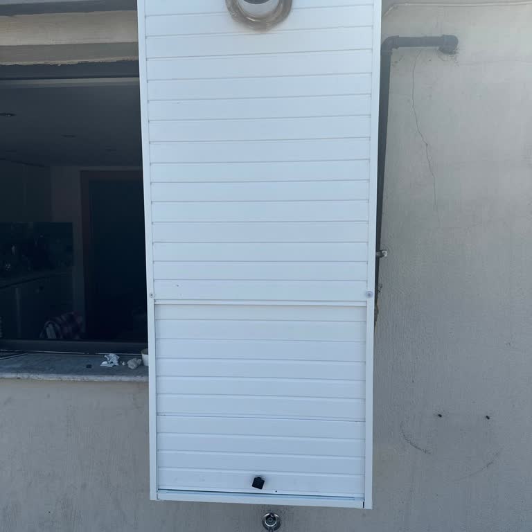 Kombi Dolabı Montajında Bilgisiz Ekip Ve Ürün Zararı Mağduriyeti