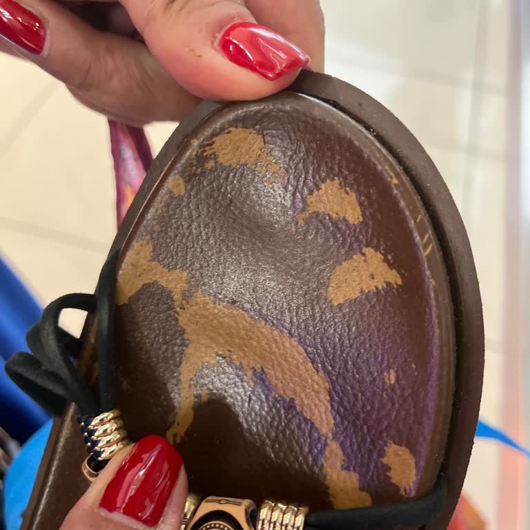 Bambi'den Aldığım Ayakkabılar Kısa Sürede Deforme Oldu, Mağaza Destek Vermiyor