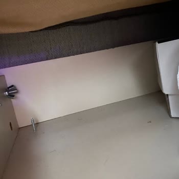 Montaj Hatası Nedeniyle Koltuk Ayakları Ayrıldı, Mağduriyetimin Giderilmesini İstiyorum