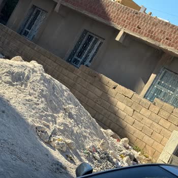 Boş Araziye Dökülen Kum Nedeniyle Oluşan Çevre Kirliliği Ve Rahatsızlık