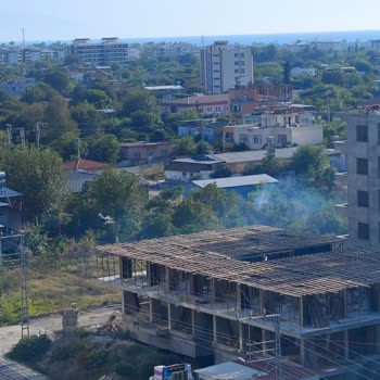 Yerleşim Alanında Yakılan Ateş Nedeniyle Sağlığımız Tehdit Altında
