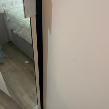 Bellona Maverna Gardıropta Kapanmayan Kapak Ve Eksik Parçalar Mağduriyeti