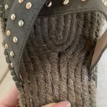 Deichmann 10 Günde Deforme Olan Sandalet Ve Mağaza İlgisizliği