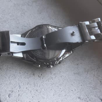 Aldığım Saatin Kaplaması Soyuldu, İade Talep Ediyorum