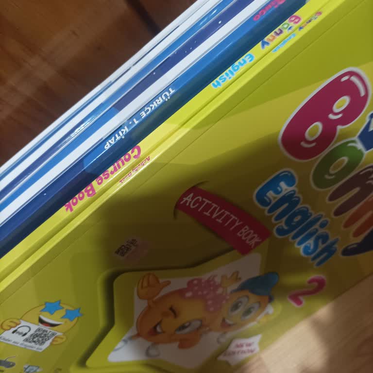 Zorunlu Kaynak Kitap Alımı Ve Tek Kırtasiye Dayatması Mağduriyet Yaratıyor