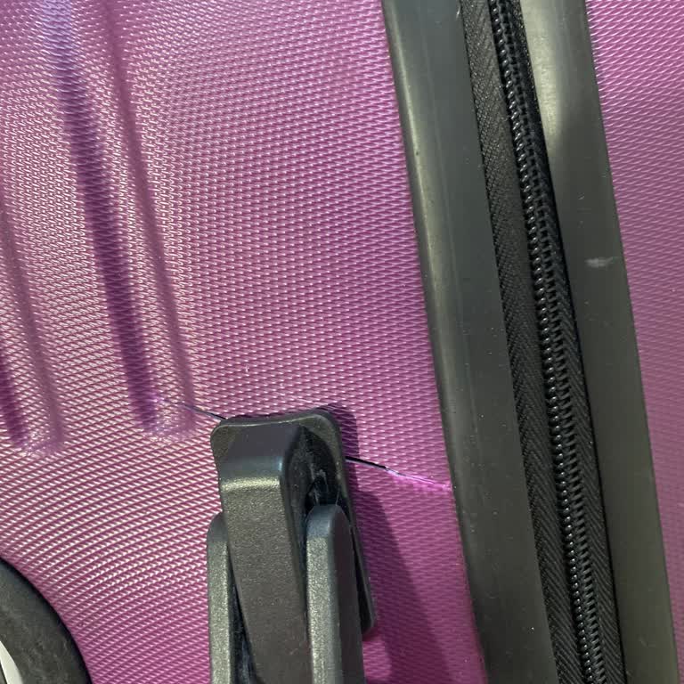 Şoförün Kaba Tavrı Ve Valizimin Kırılmasıyla Mağdur Oldum