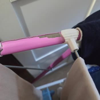 Perilla Askılığın Plastik Kaplamaları Dökülüyor, Değişim Talebim Var