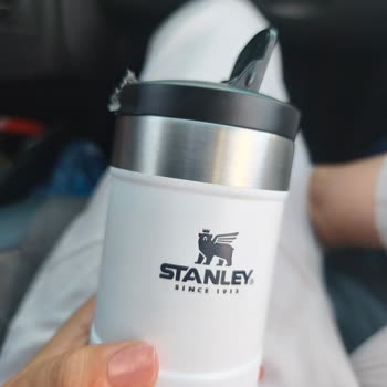 Stanley Termos Kapağında Akıtma Ve Soyulma Sorunları Tekrar Etti