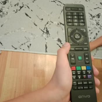 Onvo Televizyon Kumandasında Sesli Komut Özelliğinin Eksikliği